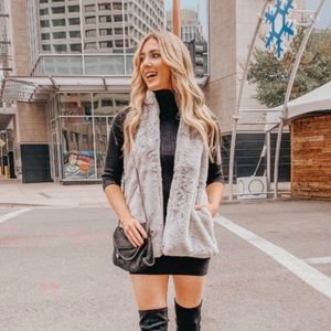 NWT Pink Lily Faux Fur Vest